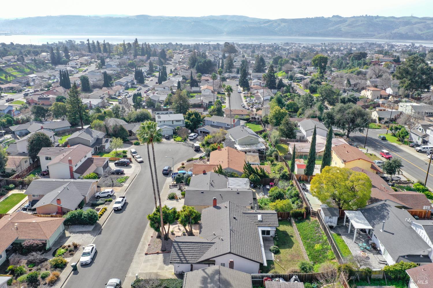 Detail Gallery Image 35 of 38 For 2135 via Alta Ct, Benicia,  CA 94510 - 2 Beds | 2 Baths