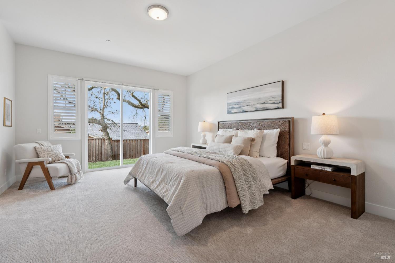 Detail Gallery Image 4 of 83 For 5677 Eastlake Dr, Santa Rosa,  CA 95409 - 5 Beds | 4 Baths