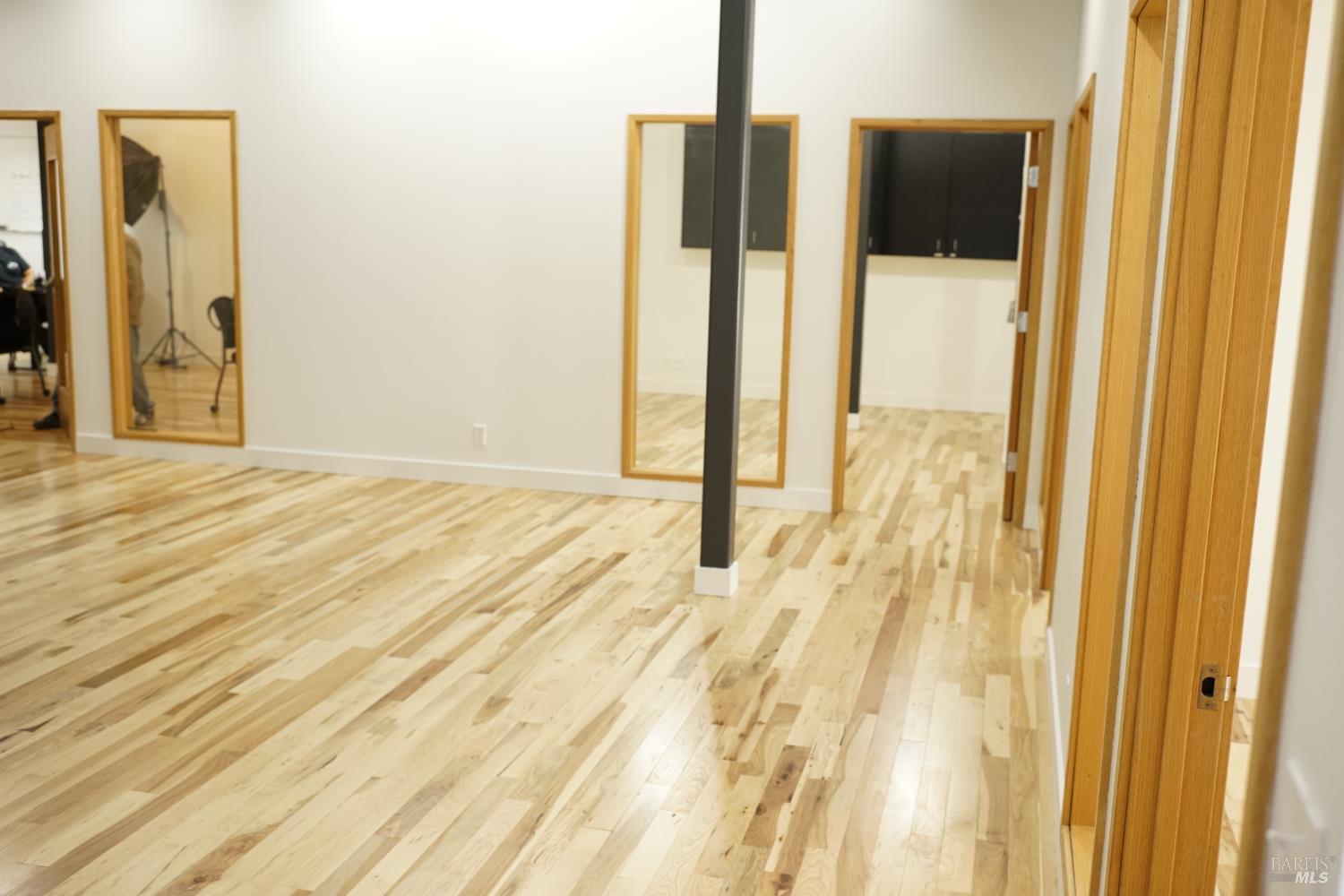 Detail Gallery Image 3 of 16 For 401 Mendocino Ave, Santa Rosa,  CA 95401 - – Beds | – Baths