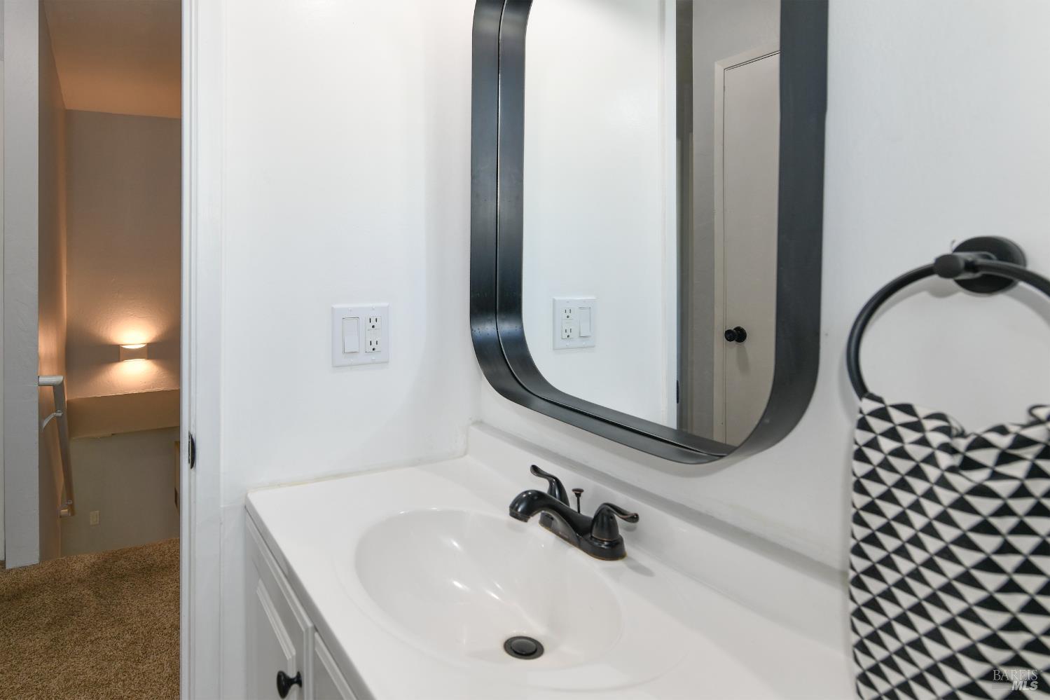 Detail Gallery Image 25 of 50 For 1118 Marina Dr, Napa,  CA 94559 - 2 Beds | 1/1 Baths