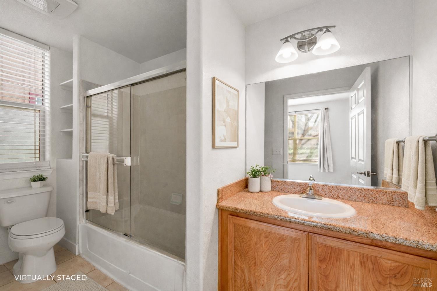 Detail Gallery Image 7 of 8 For 3840 Martina Ave #104,  Santa Rosa,  CA 95407 - 2 Beds | 2 Baths