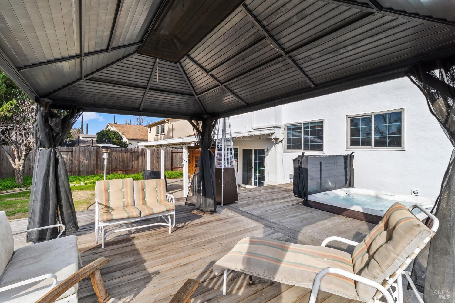 Detail Gallery Image 41 of 50 For 160 Bristol Dr, Vacaville,  CA 95687 - 4 Beds | 2/1 Baths