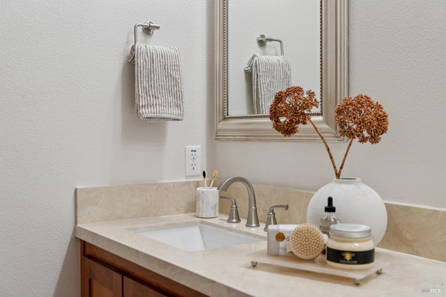 Detail Gallery Image 65 of 83 For 5677 Eastlake Dr, Santa Rosa,  CA 95409 - 5 Beds | 4 Baths