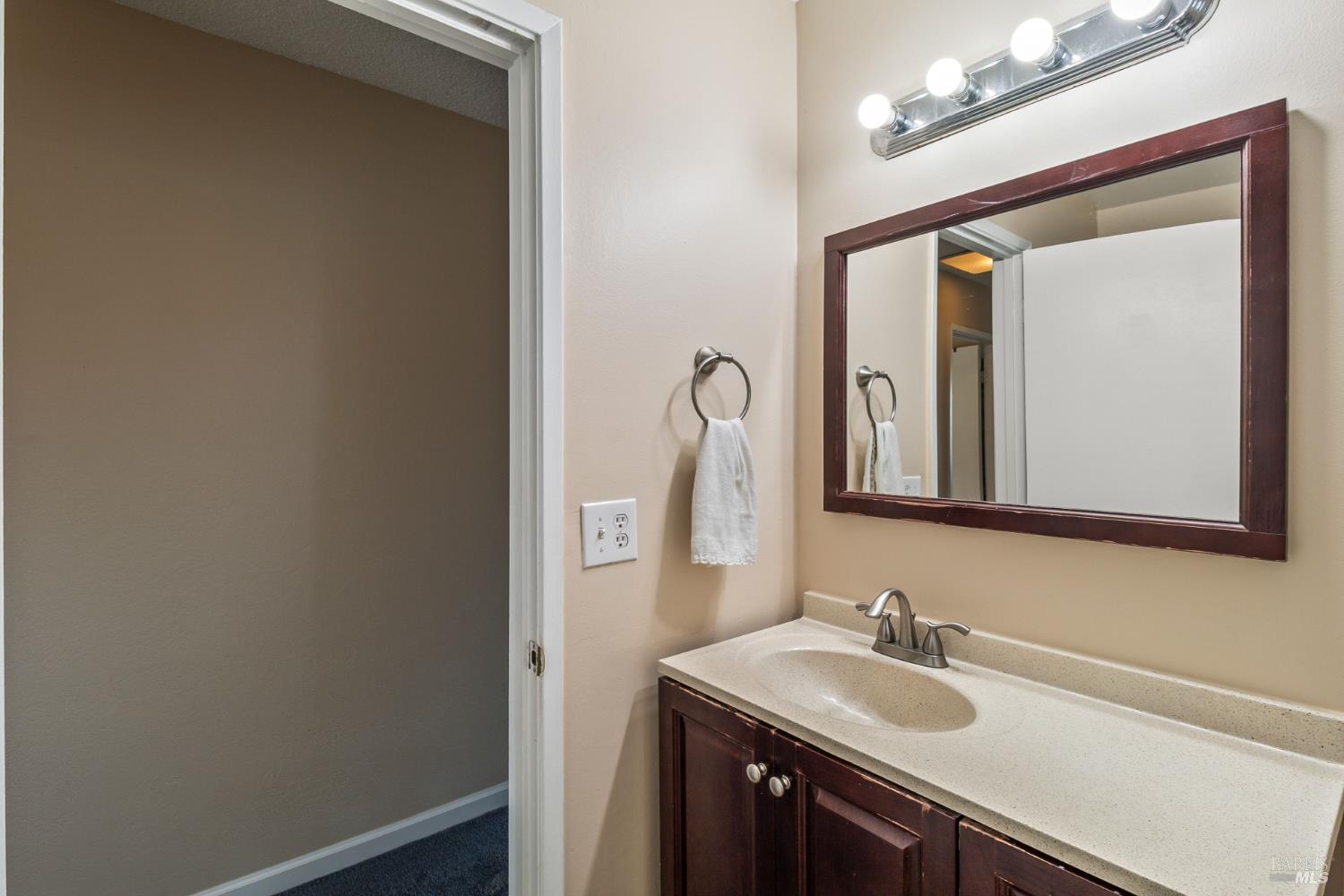 Detail Gallery Image 31 of 50 For 160 Bristol Dr, Vacaville,  CA 95687 - 4 Beds | 2/1 Baths
