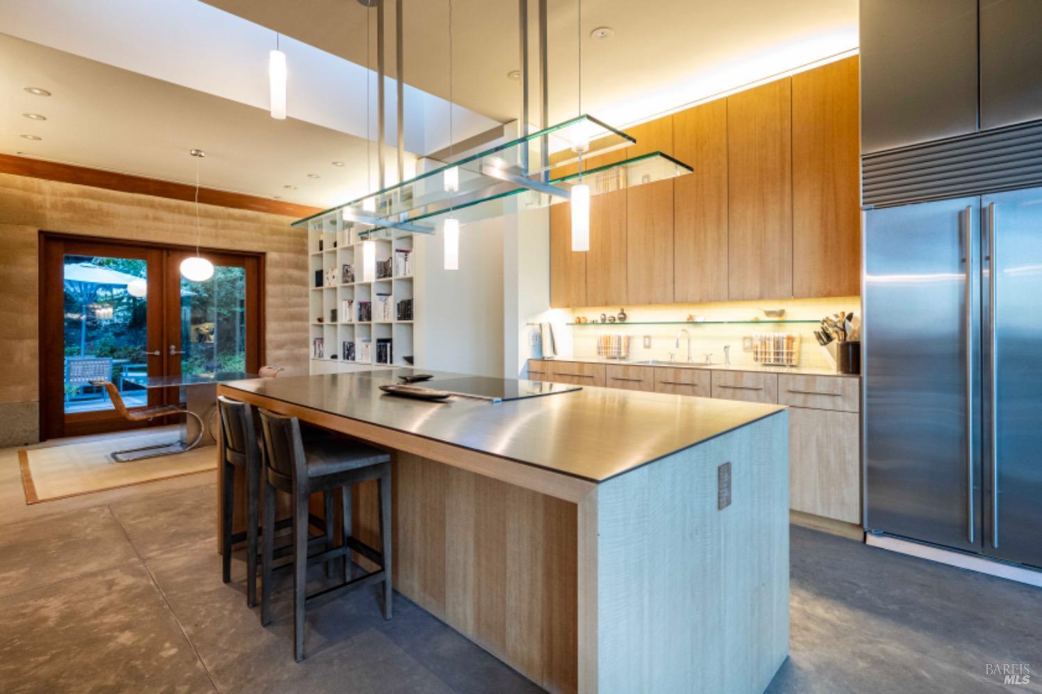 Detail Gallery Image 41 of 51 For 7596 Sonoma Mountain Rd, Glen Ellen,  CA 95442 - 7 Beds | 6/4 Baths