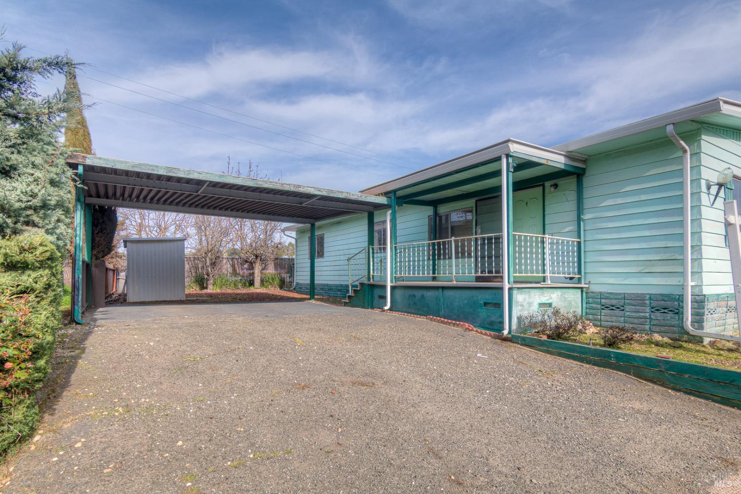 Detail Gallery Image 3 of 42 For 24 Constance Dr, Vallejo,  CA 94590 - 2 Beds | 2 Baths