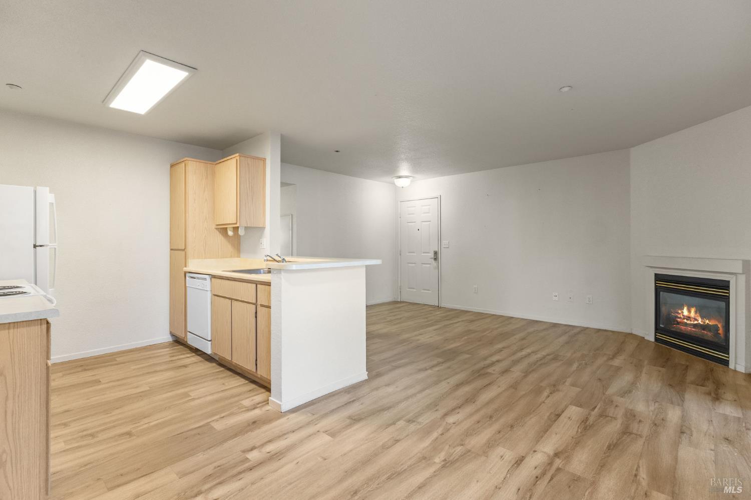 Detail Gallery Image 10 of 22 For 2001 Eastwood Dr #11,  Vacaville,  CA 95687 - 2 Beds | 1 Baths