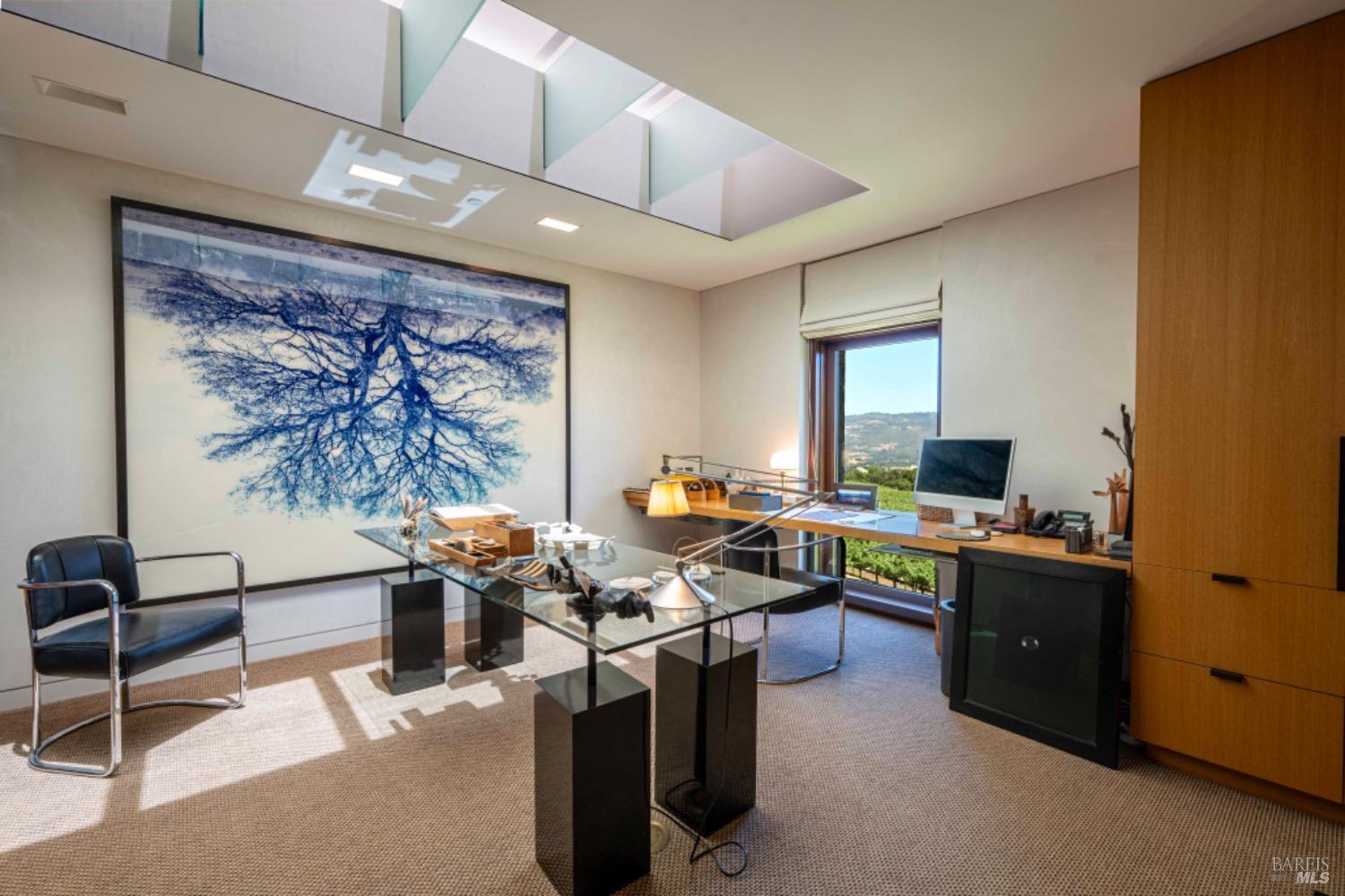 Detail Gallery Image 27 of 51 For 7596 Sonoma Mountain Rd, Glen Ellen,  CA 95442 - 7 Beds | 6/4 Baths