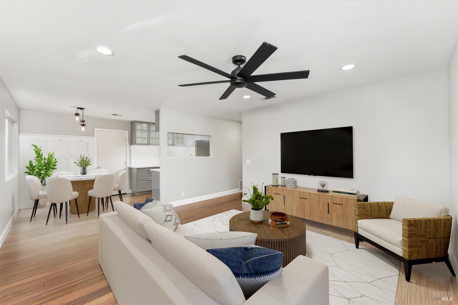 Detail Gallery Image 2 of 40 For 255 Bowline Dr, Vacaville,  CA 95687 - 3 Beds | 1 Baths