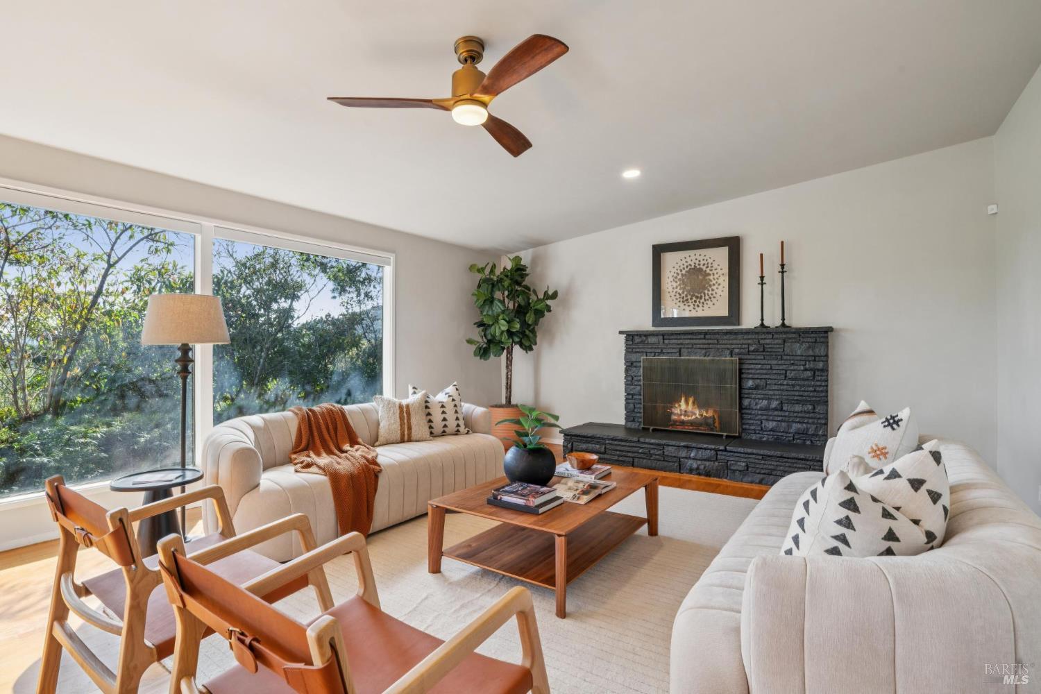 Detail Gallery Image 12 of 41 For 311 Edgewood Ave, Mill Valley,  CA 94941 - 3 Beds | 2 Baths