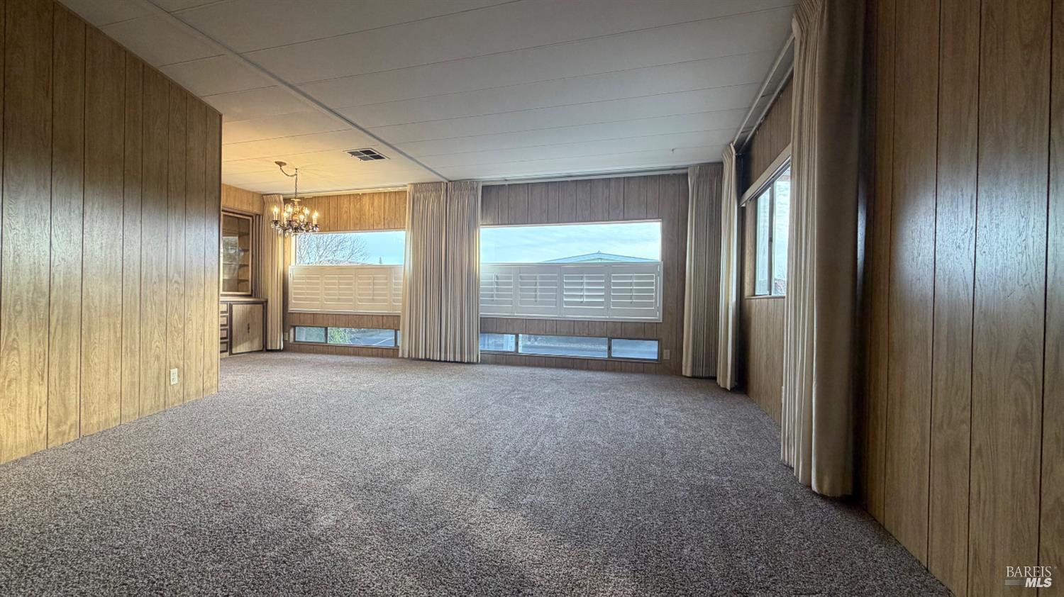 Detail Gallery Image 11 of 48 For 145 Stratford Way, Santa Rosa,  CA 95401 - 2 Beds | 2 Baths