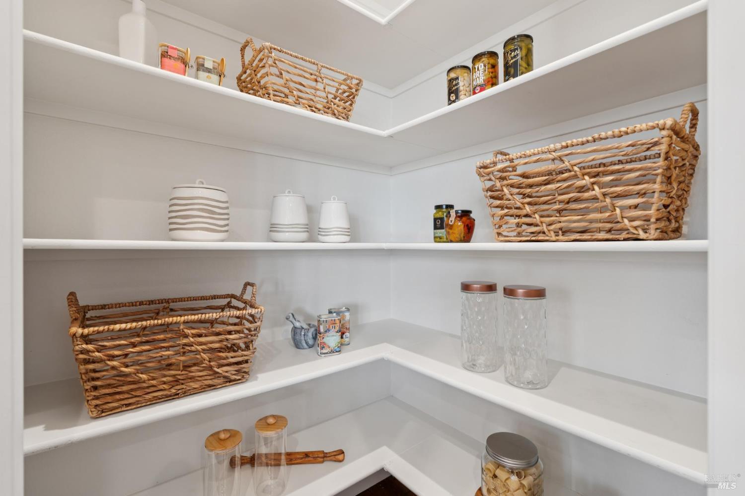 Detail Gallery Image 26 of 83 For 5677 Eastlake Dr, Santa Rosa,  CA 95409 - 5 Beds | 4 Baths