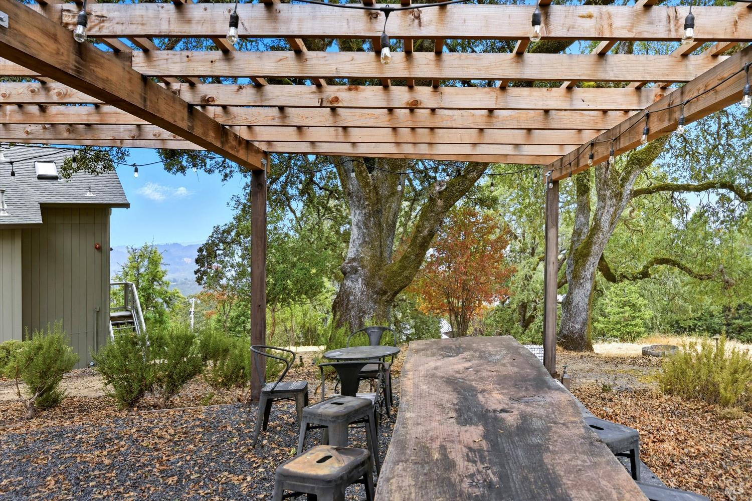 Detail Gallery Image 48 of 64 For 31000 Pine Mountain Rd, Cloverdale,  CA 95425 - 3 Beds | 3 Baths