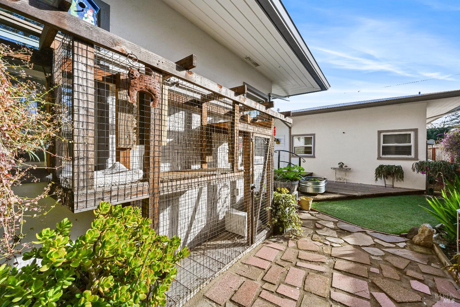 Detail Gallery Image 30 of 52 For 2003 Humboldt St, Santa Rosa,  CA 95404 - 2 Beds | 2 Baths