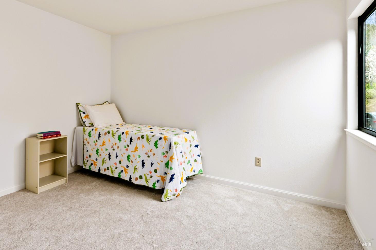 Detail Gallery Image 20 of 30 For 5 Velasco Ct, Novato,  CA 94949 - 3 Beds | 2/1 Baths