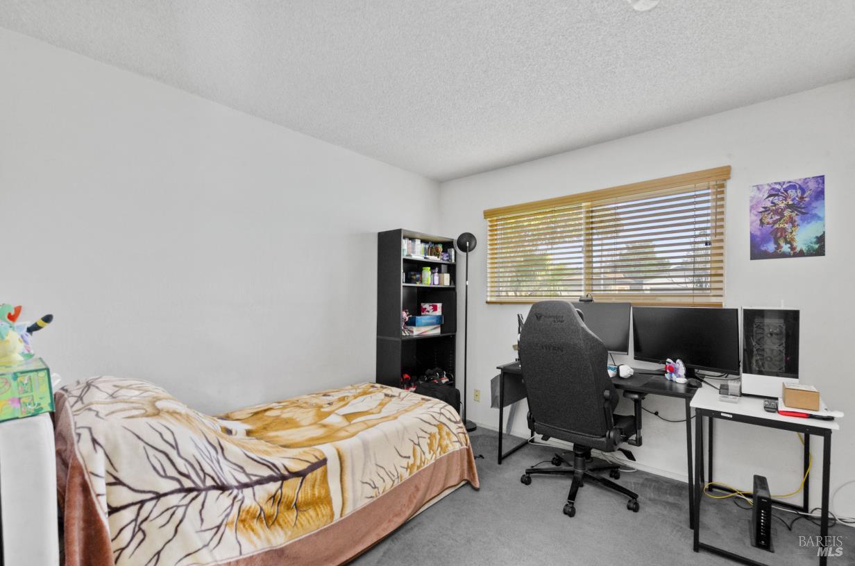 Detail Gallery Image 17 of 28 For 19295 Junipero Serra Dr, Sonoma,  CA 95476 - 3 Beds | 2 Baths