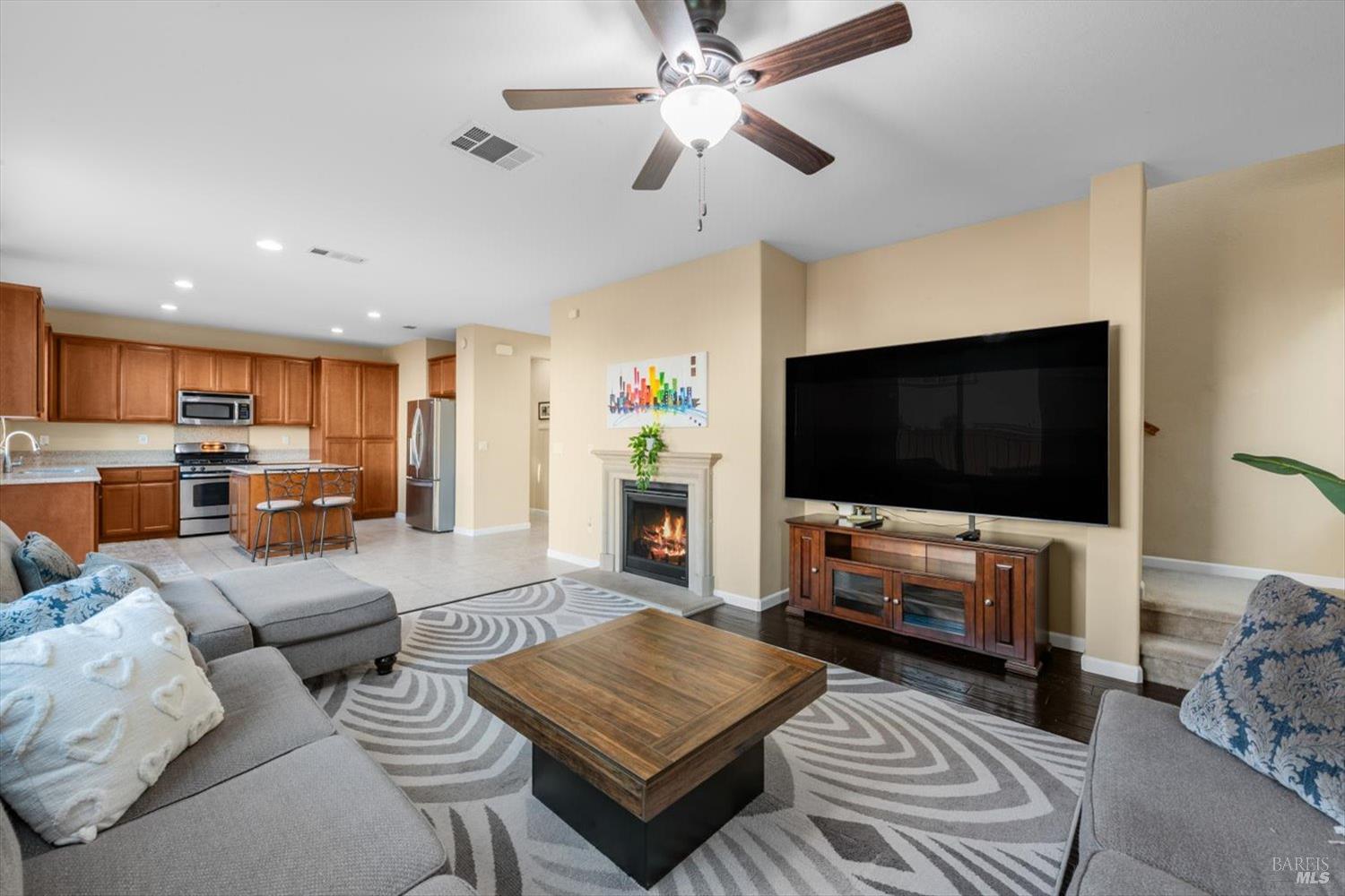 Detail Gallery Image 11 of 59 For 7079 Westminster Ct, Vacaville,  CA 95687 - 4 Beds | 2/1 Baths