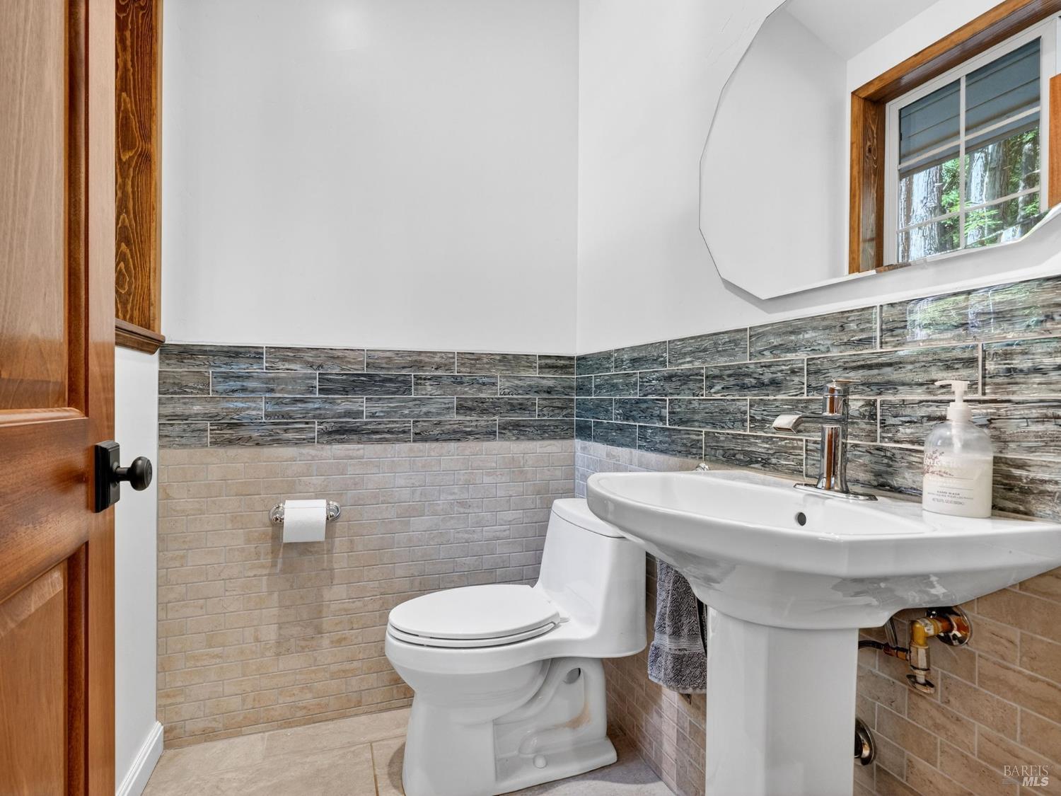 Detail Gallery Image 22 of 36 For 19400 Dorffi Rd, Fort Bragg,  CA 95437 - 3 Beds | 2/1 Baths