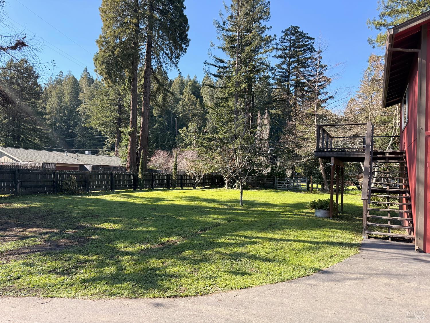 Detail Gallery Image 26 of 49 For 16160 Laughlin Rd, Guerneville,  CA 95446 - 3 Beds | 2 Baths