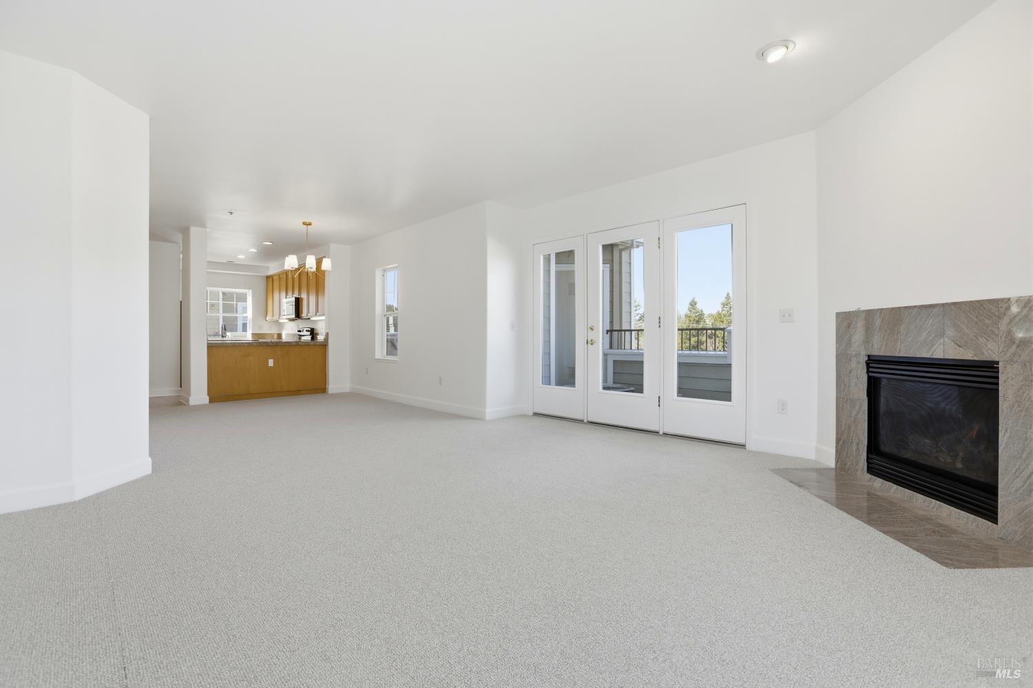 Detail Gallery Image 9 of 35 For 852 Diablo Ave #304,  Novato,  CA 94947 - 2 Beds | 2 Baths