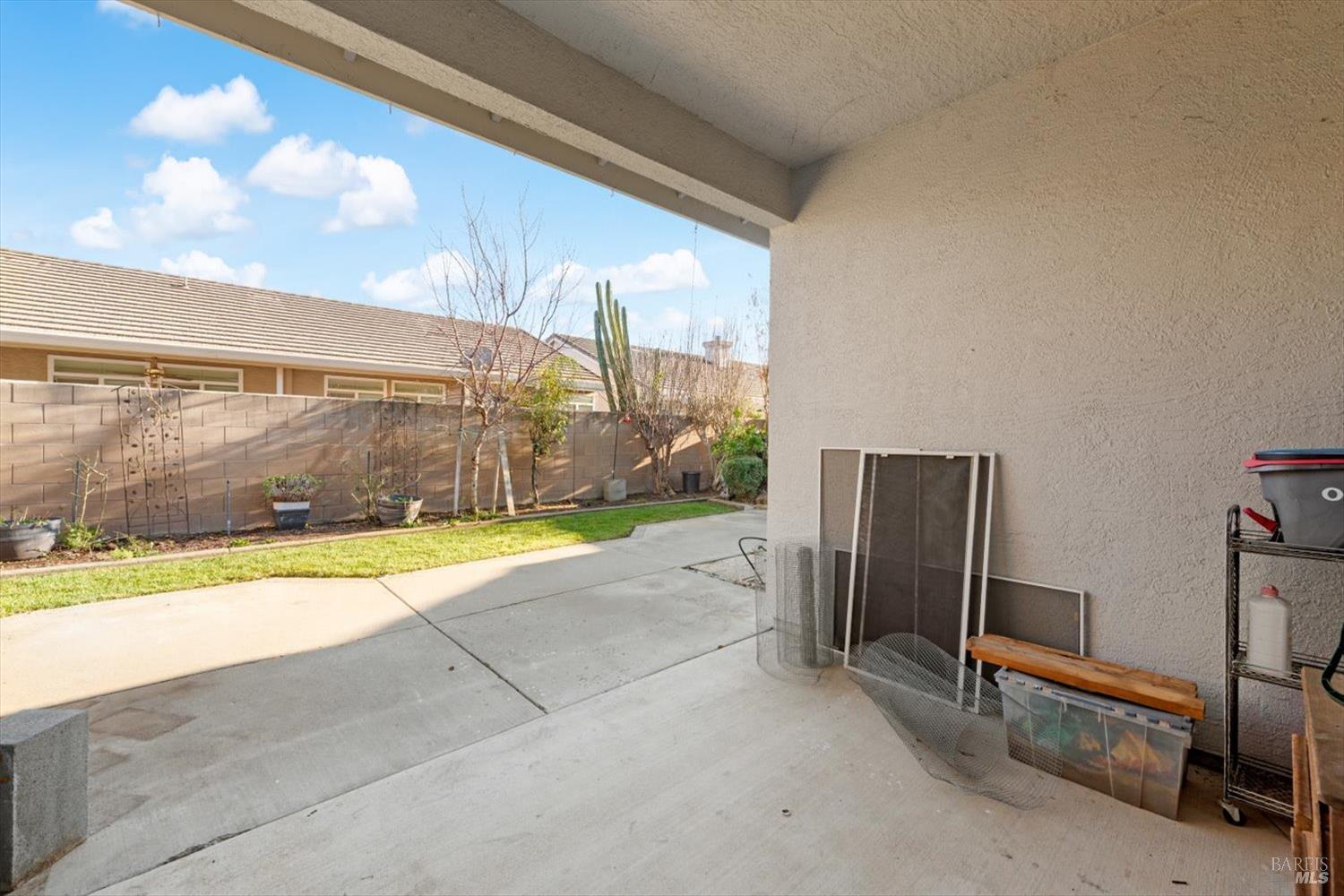 Detail Gallery Image 34 of 44 For 149 Currant Ln, Vacaville,  CA 95687 - 3 Beds | 2 Baths