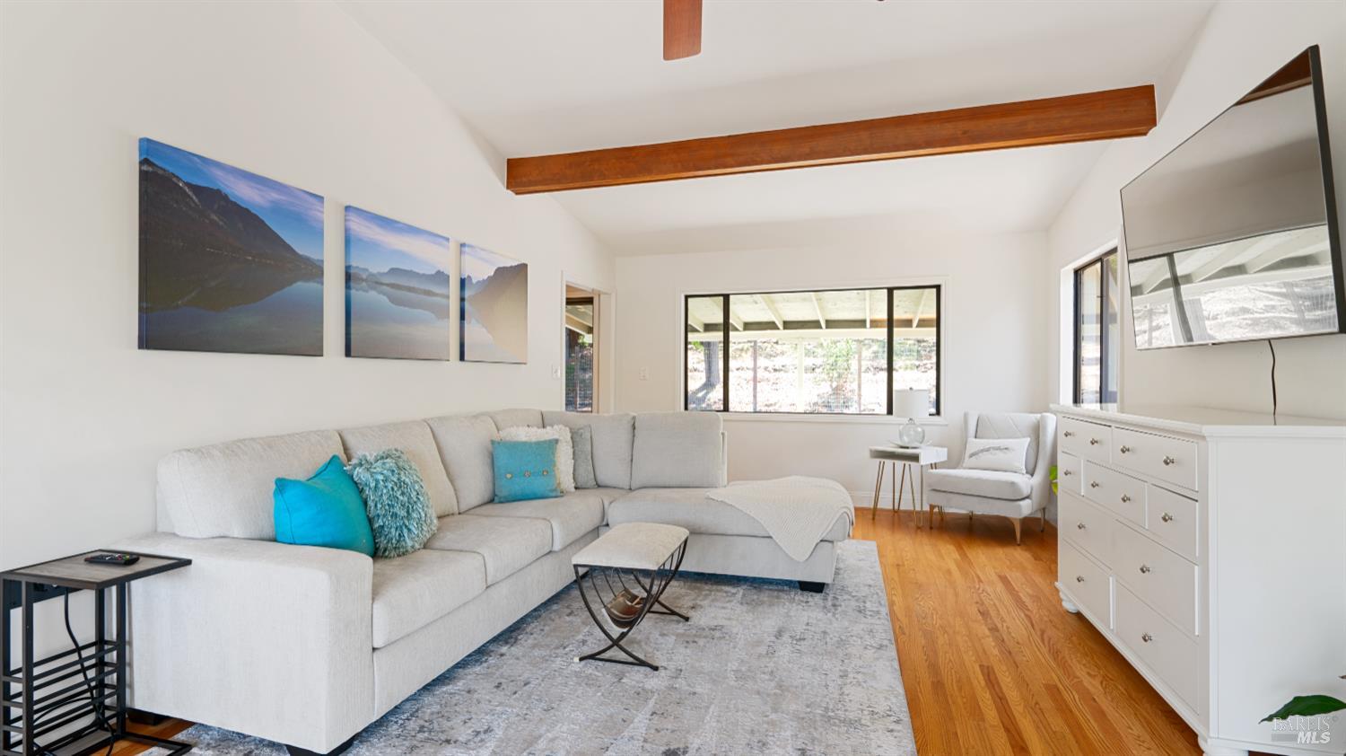 Detail Gallery Image 6 of 29 For 6131 Batesole Dr, Santa Rosa,  CA 95404 - 3 Beds | 2 Baths