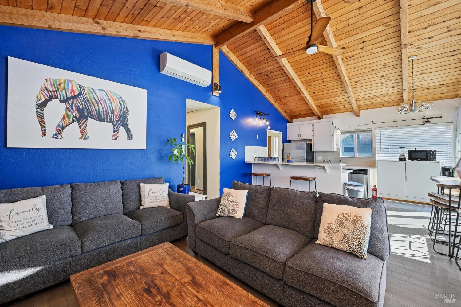 Detail Gallery Image 13 of 40 For 13319 Lakeshore Dr, Clearlake,  CA 95422 - – Beds | – Baths