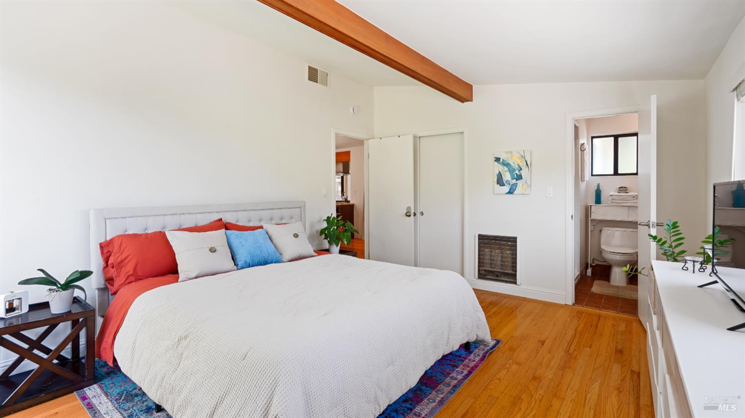 Detail Gallery Image 16 of 29 For 6131 Batesole Dr, Santa Rosa,  CA 95404 - 3 Beds | 2 Baths