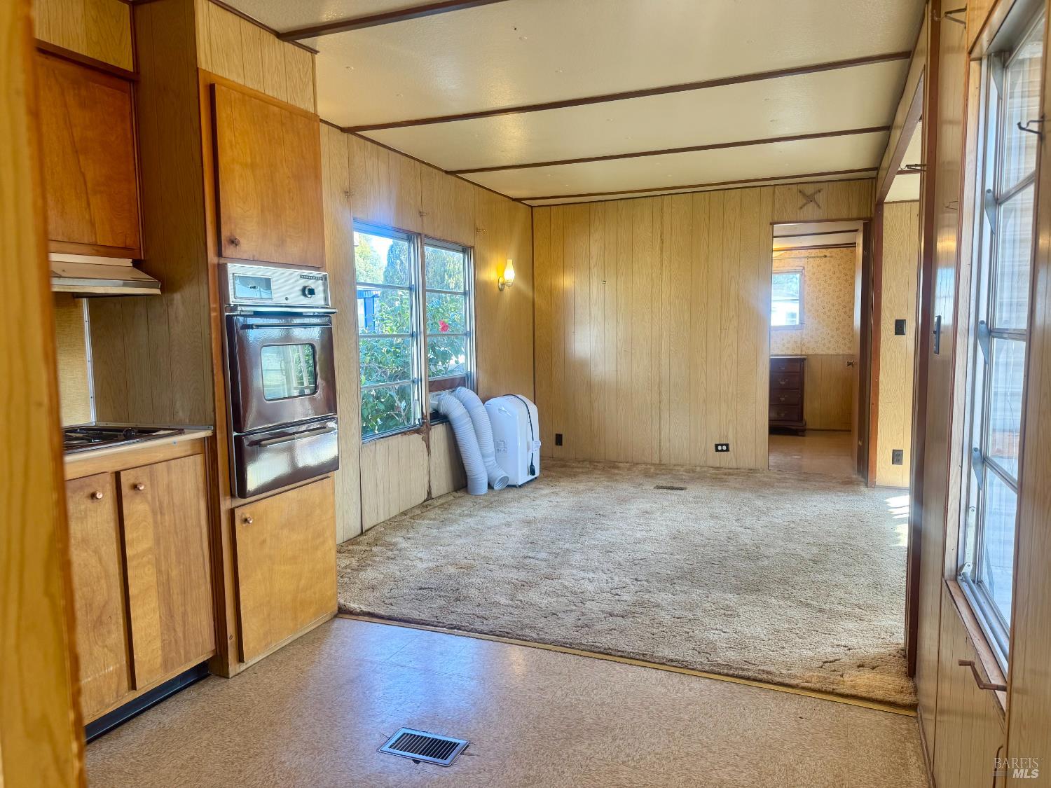 Detail Gallery Image 9 of 24 For 18925 Sonoma Highway Unkn 53, Sonoma,  CA 95476 - 2 Beds | 1/1 Baths