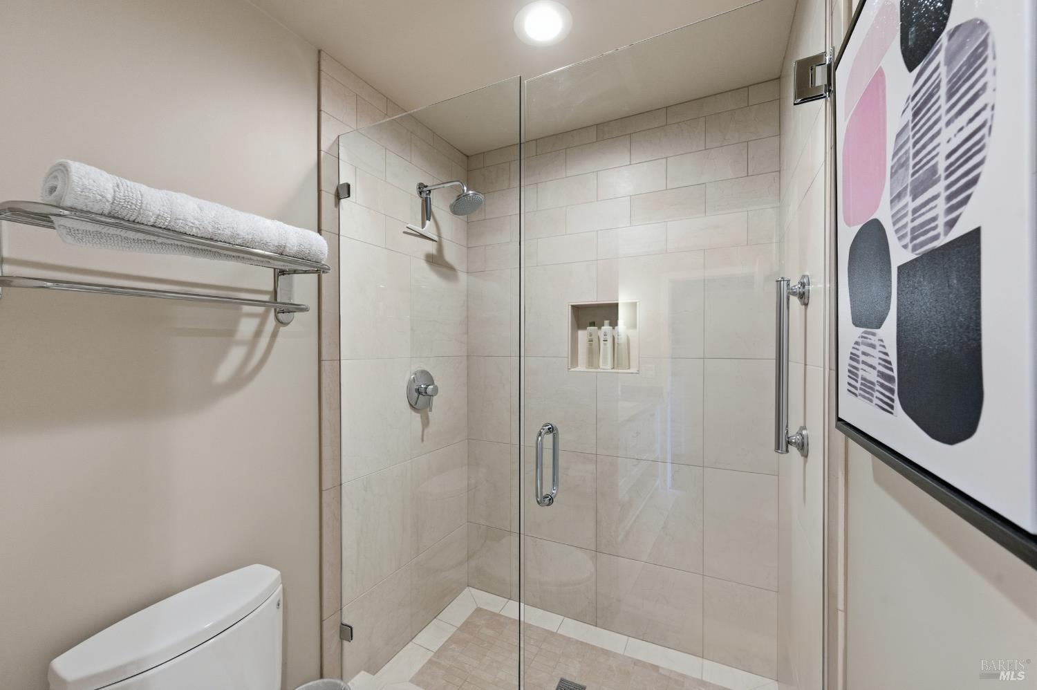 Detail Gallery Image 27 of 56 For 868 Oak Leaf Way, Napa,  CA 94558 - 2 Beds | 2 Baths