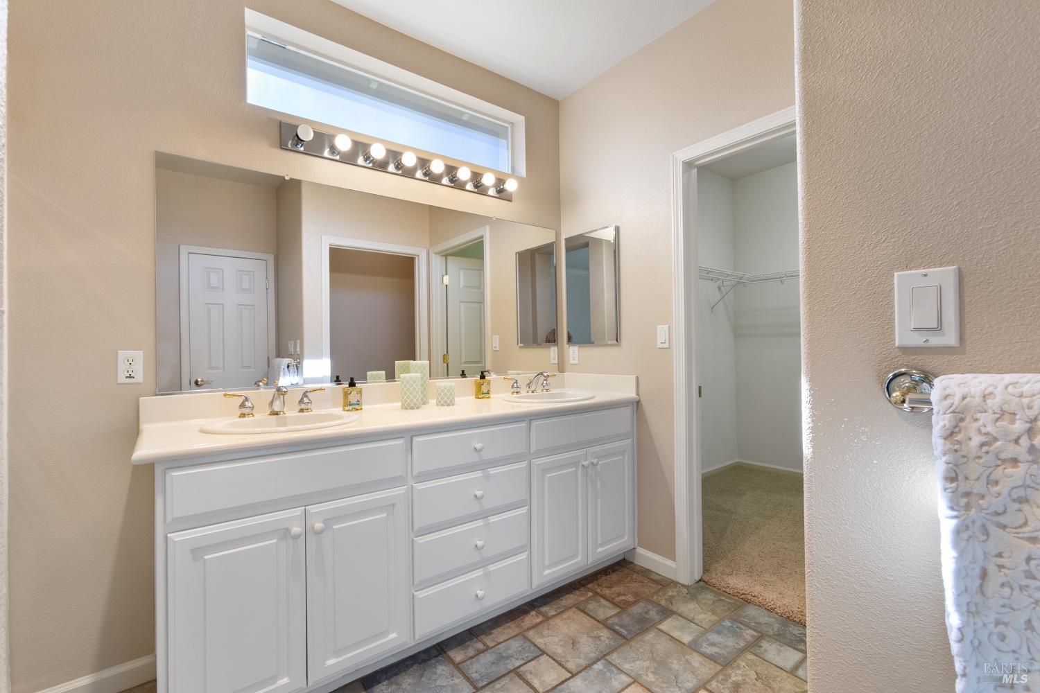 Detail Gallery Image 26 of 34 For 410 Atlantic Dr, Rio Vista,  CA 94571 - 2 Beds | 2 Baths