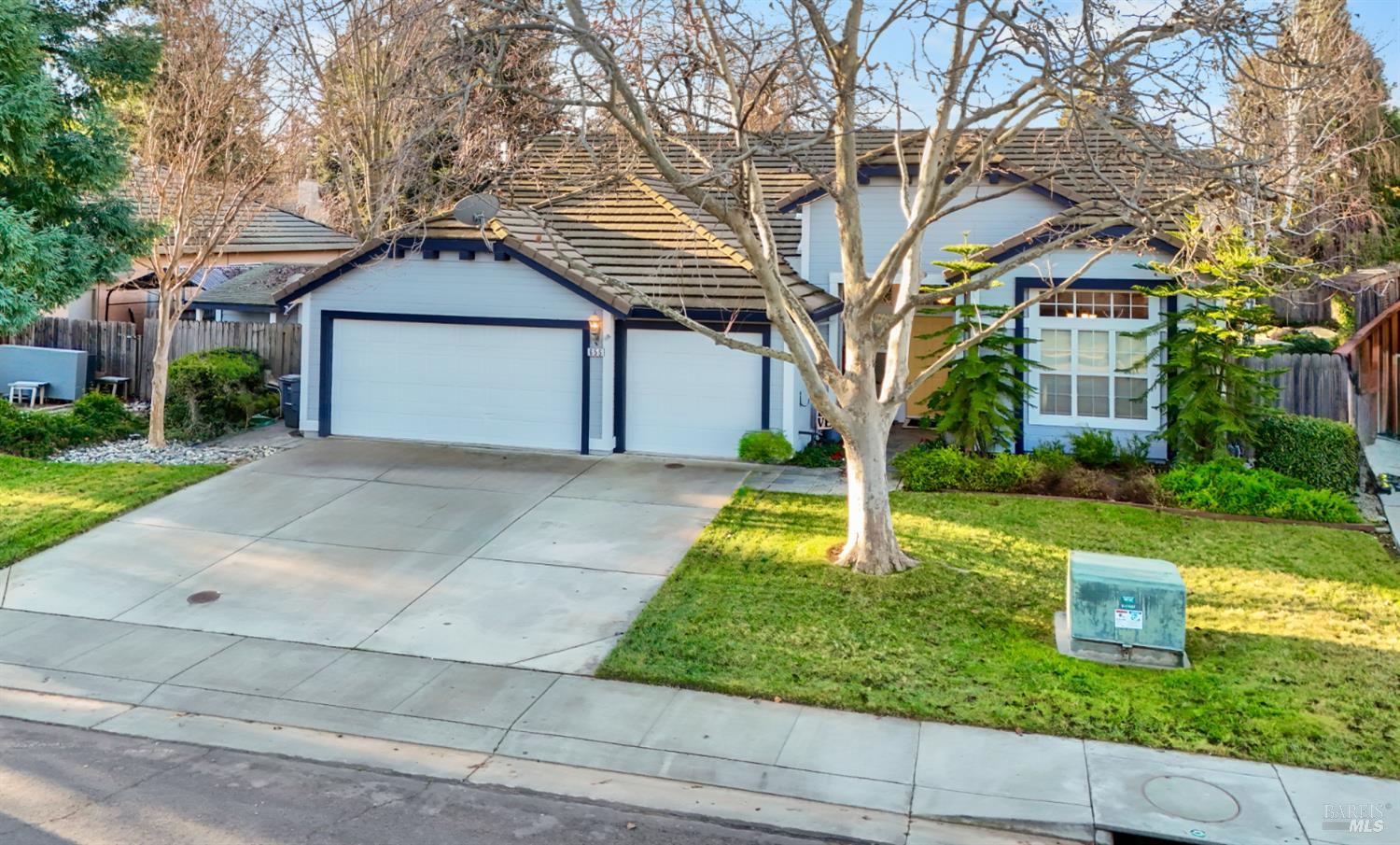 Detail Gallery Image 3 of 34 For 655 Yachtsman Ct, Dixon,  CA 95620 - 4 Beds | 2 Baths