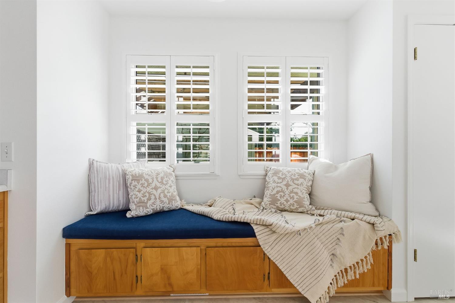 Detail Gallery Image 19 of 51 For 1816 Downing St, Petaluma,  CA 94954 - 3 Beds | 1/1 Baths