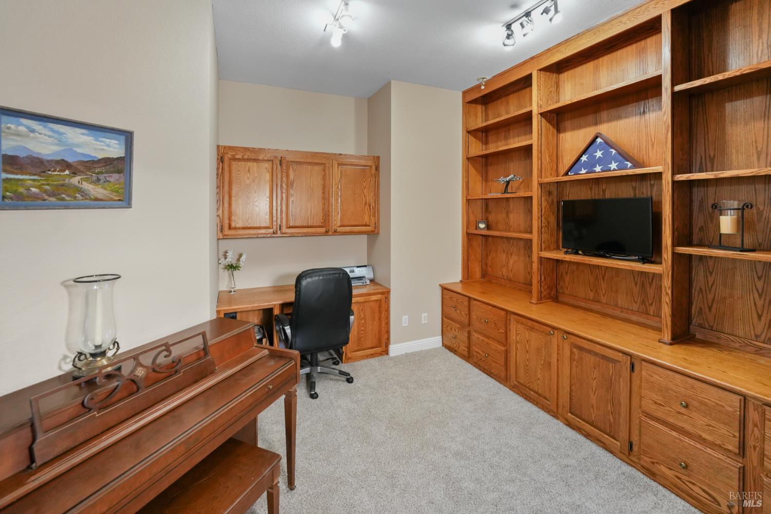 Detail Gallery Image 17 of 34 For 655 Yachtsman Ct, Dixon,  CA 95620 - 4 Beds | 2 Baths