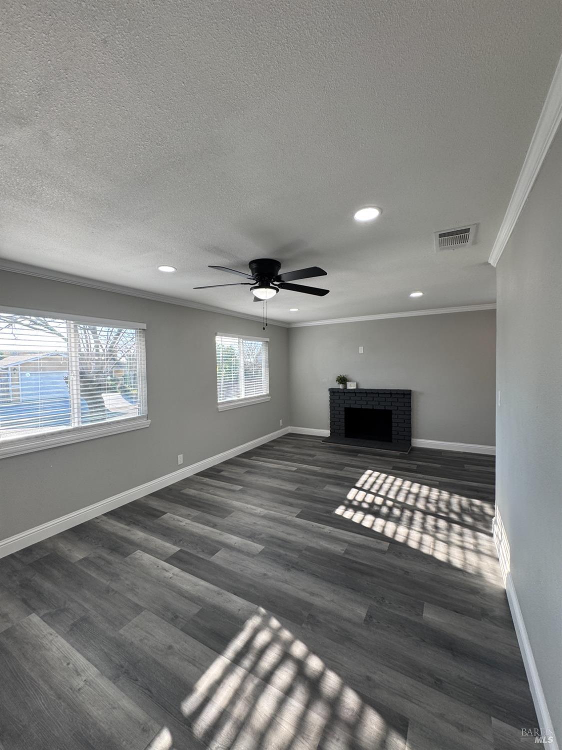 Detail Gallery Image 6 of 45 For 124 Purdue Dr, Vallejo,  CA 94589 - 3 Beds | 2 Baths