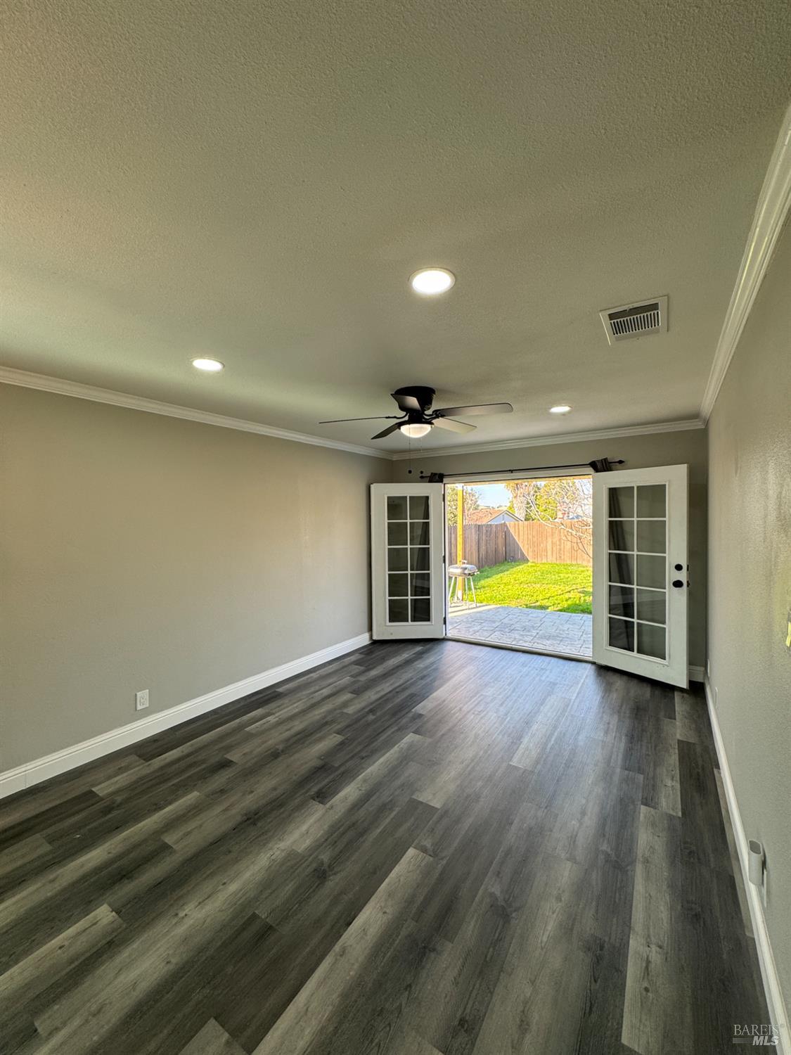 Detail Gallery Image 10 of 45 For 124 Purdue Dr, Vallejo,  CA 94589 - 3 Beds | 2 Baths