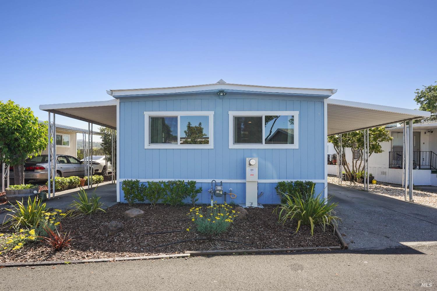 Front Image Thumbnail for BA326008698