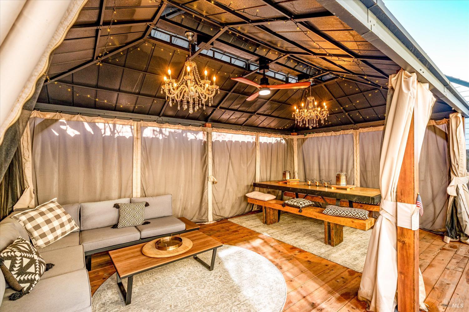 Detail Gallery Image 20 of 31 For 1145 Alta Ave, Napa,  CA 94559 - 3 Beds | 1 Baths