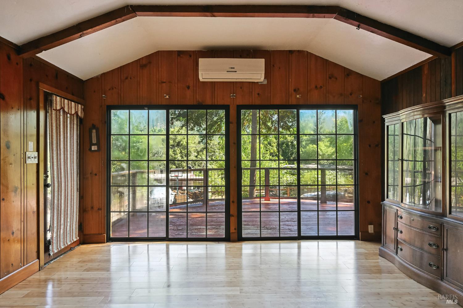 Detail Gallery Image 7 of 49 For 10293 Field Ln, Forestville,  CA 95436 - 2 Beds | 1 Baths