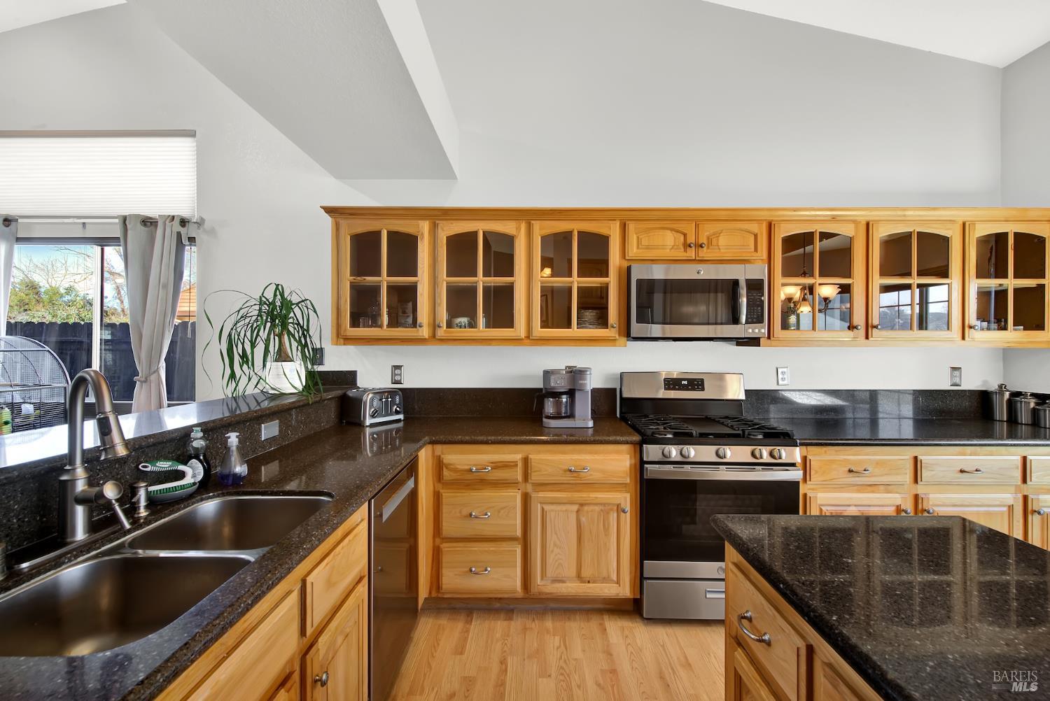 Detail Gallery Image 12 of 44 For 635 Evans Rd, Dixon,  CA 95620 - 3 Beds | 2 Baths