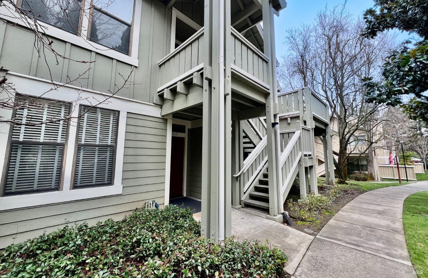 Front Image Thumbnail for BA326008683