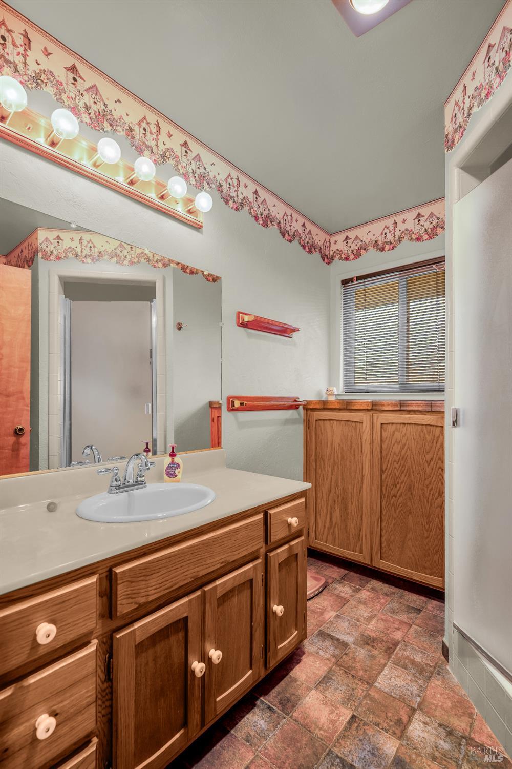 Detail Gallery Image 23 of 60 For 3774 Leal Dr, Lakeport,  CA 95453 - 4 Beds | 3 Baths