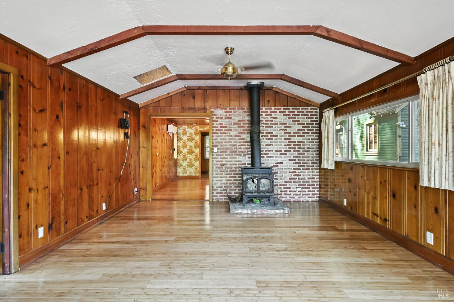 Detail Gallery Image 11 of 49 For 10293 Field Ln, Forestville,  CA 95436 - 2 Beds | 1 Baths