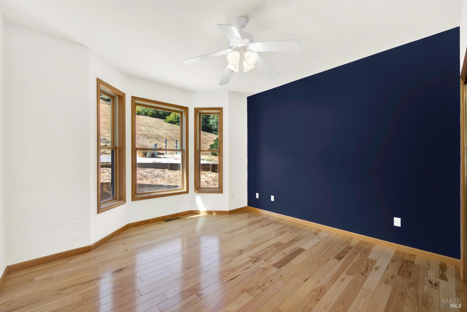 Detail Gallery Image 33 of 74 For 2136 Vineyard Hills Ct, Vacaville,  CA 95688 - 4 Beds | 3 Baths