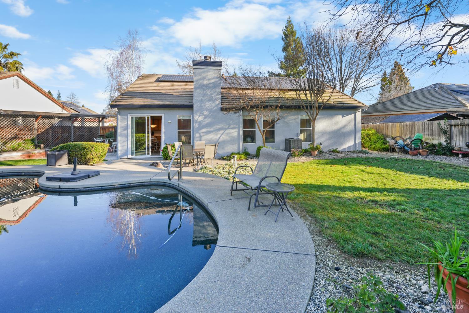 Detail Gallery Image 5 of 34 For 655 Yachtsman Ct, Dixon,  CA 95620 - 4 Beds | 2 Baths