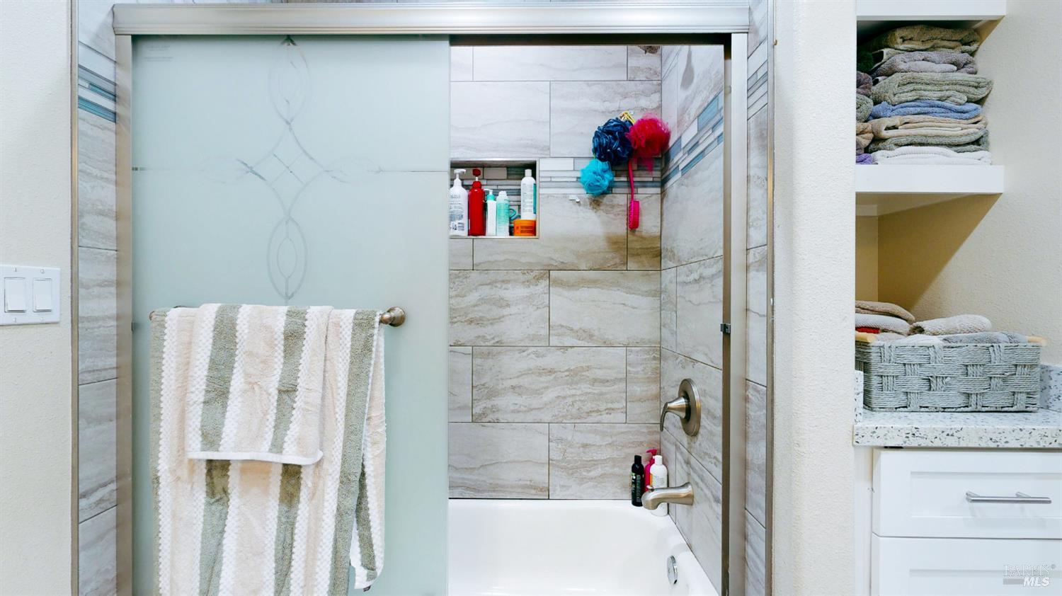 Detail Gallery Image 41 of 99 For 380 Irwin Ln, Santa Rosa,  CA 95401 - 3 Beds | 2 Baths