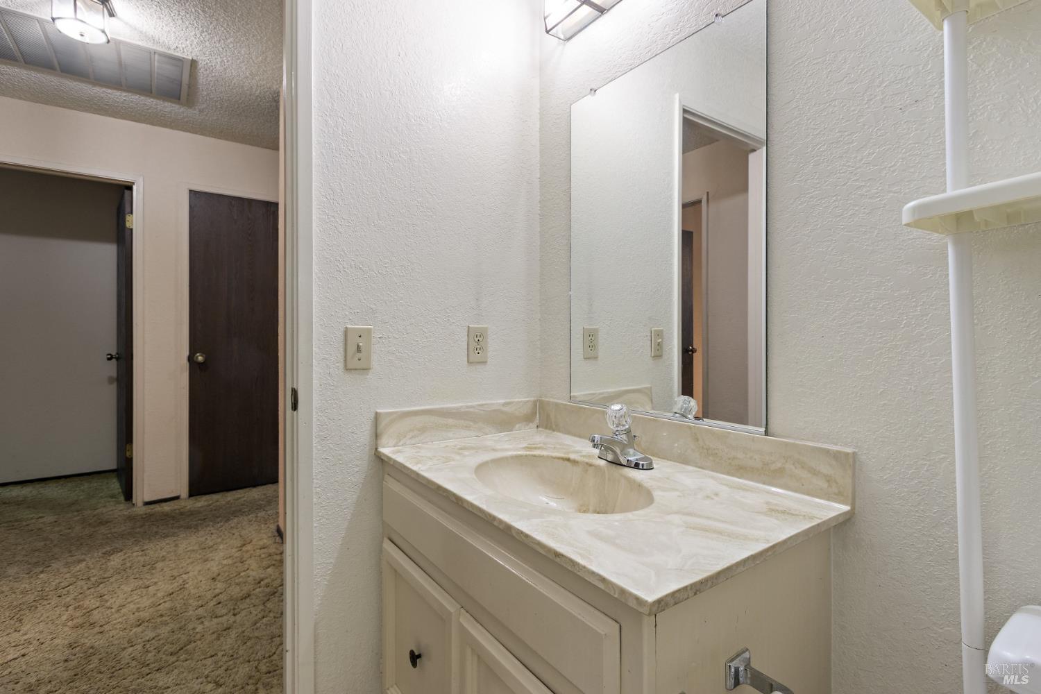 Detail Gallery Image 21 of 34 For 1084 Jamie Dr, Concord,  CA 94518 - 4 Beds | 2/1 Baths