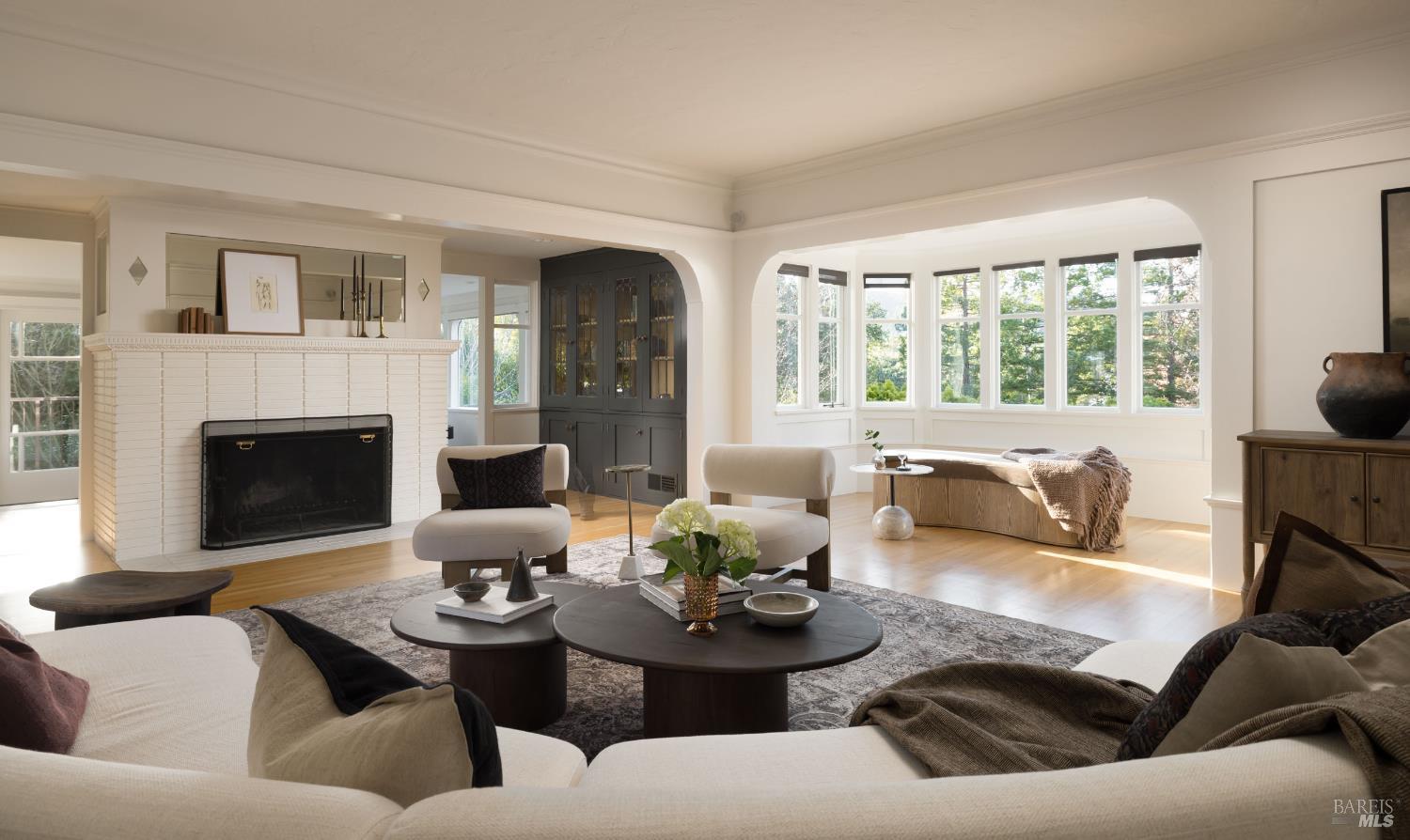 Detail Gallery Image 5 of 43 For 178 Palm Ave, San Rafael,  CA 94901 - 5 Beds | 3/2 Baths