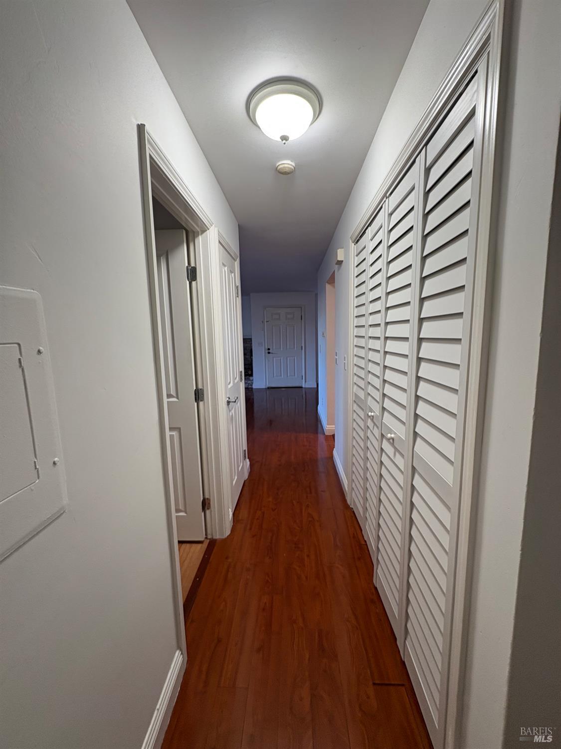 Detail Gallery Image 6 of 15 For 297 Enterprise Dr, Rohnert Park,  CA 94928 - 2 Beds | 2 Baths