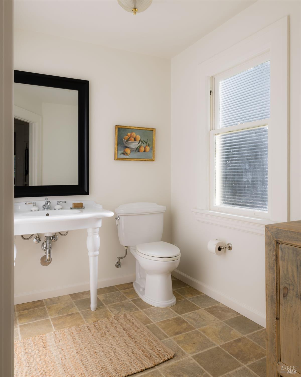 Detail Gallery Image 17 of 43 For 178 Palm Ave, San Rafael,  CA 94901 - 5 Beds | 3/2 Baths